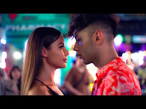 Jan Bendig ft. Monika Bagárová - VIVA LA VIDA (Official video)