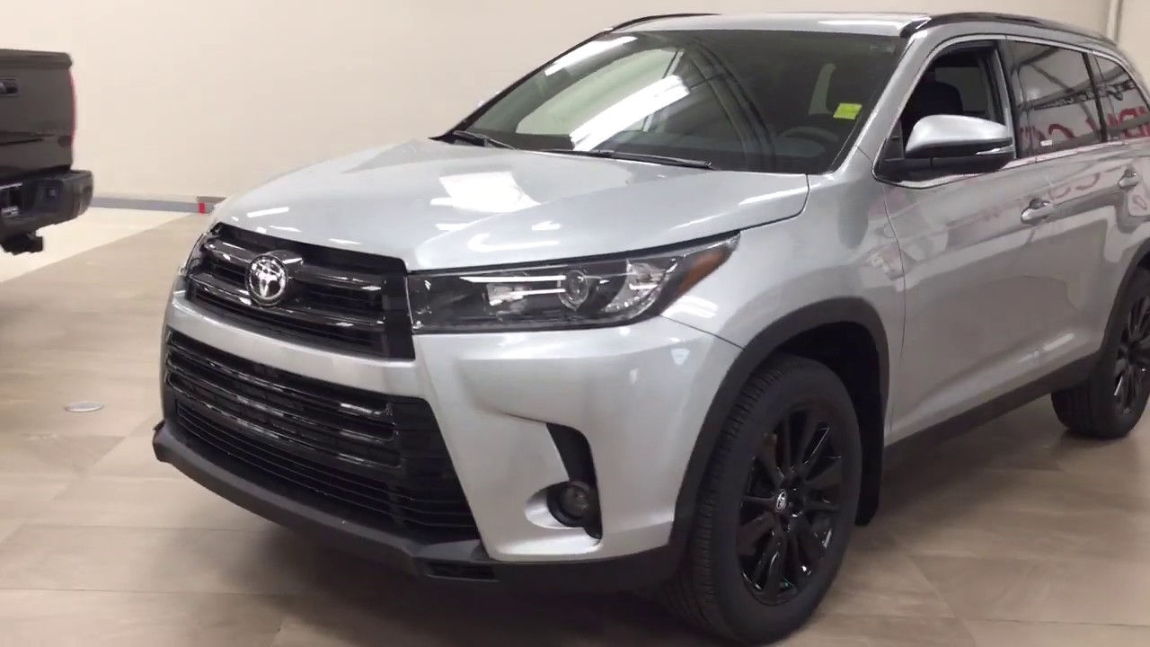 2019 Toyota Highlander SE Review - YouTube