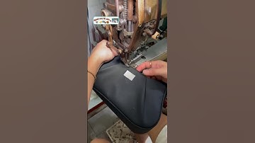diễu miệng chiếc túi xách 👜 màu đen siêu đẹp luôn