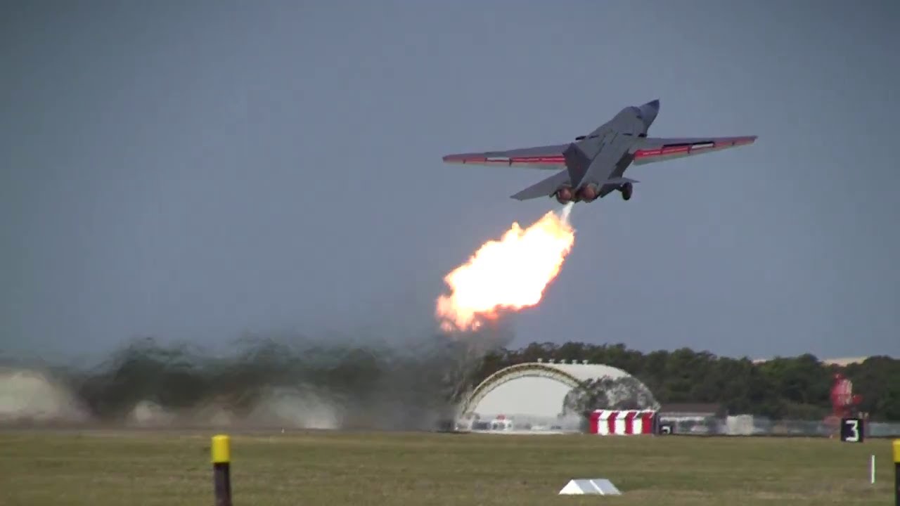 Full Afterburner Compilation - F18 Hornet &amp; F111, Williamtown Airshow ...