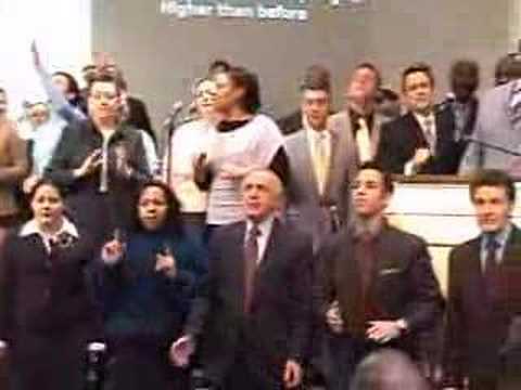 Bethel Sanctuary Choir-Lift his name up high(Lift ...