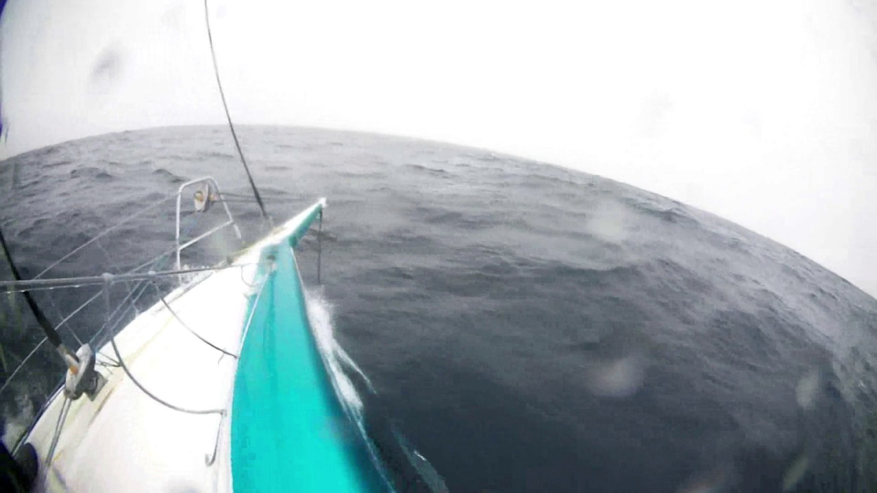 D74 : Tough conditions for Conrad Colman / Vendée Globe
