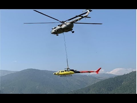 Watch: IAF's Mi-17 V5 Helicopter Airlifts Private Aircraft In Kedarnath
