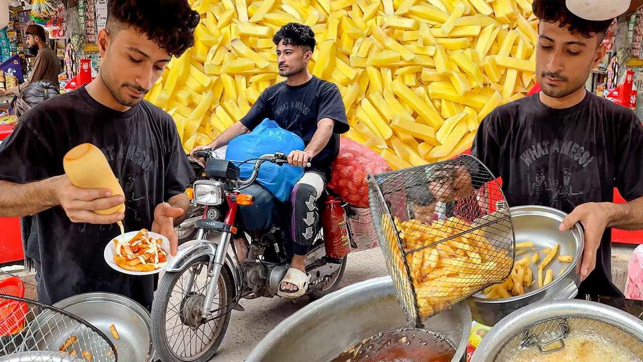 HANDSOME FRIES SELLER 🍟 Pakistani Hardworking Vendor Selling Perfect Crispy French Fries