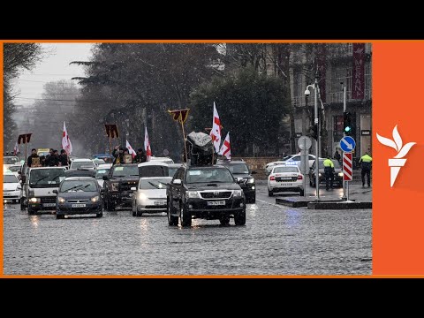 სასულიერო პირებმა თბილისის ქუჩები აკურთხეს