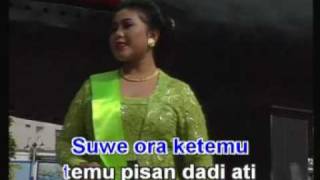 Video-Miniaturansicht von „suwe ora jamu '' waldjinah ''“