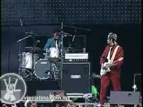 Liquits - Chicharos Magicos - [Vive Latino 2007]