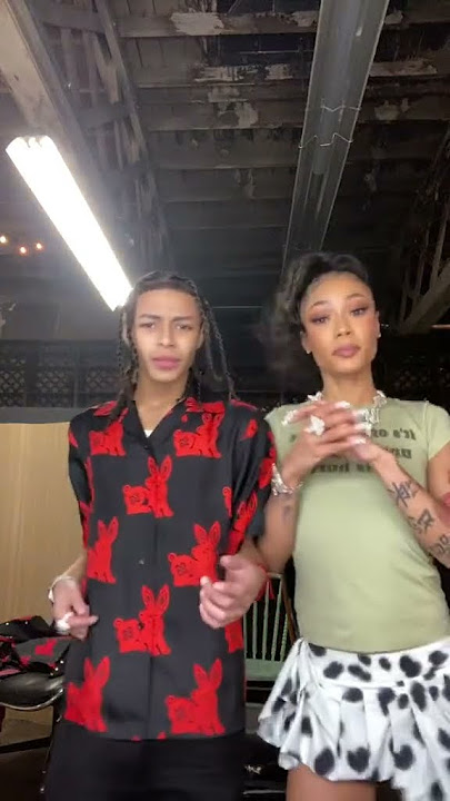 Download lagu we comin crazy at midnight