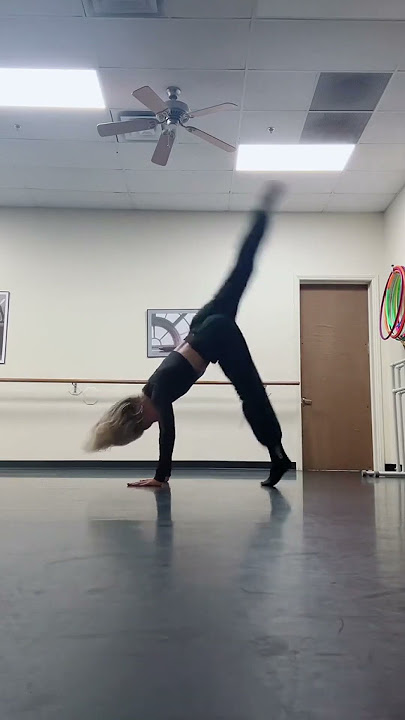 this is contemporary dance 🩰✨ credits to skylarlambeth #contemporarydance
