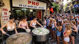 This pho restaurant has the highest number of American Japanese and Chinese customers