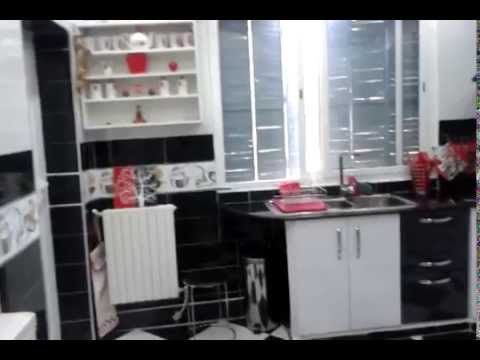 Cuisine bâtie habillage en portes moderne blanc/noir strié youtube Cuisine moderne noire