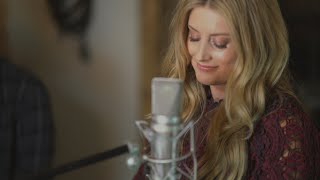 Смотреть клип Stephanie Quayle - I Want The World For You