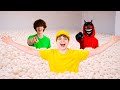 I FILLED MY BEST FRIEND'S ROOM WITH PACKING PEANUTS...