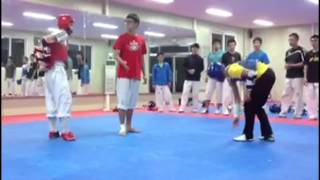 Korean Sparring - Amazingly Fast Player!!