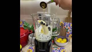 ميلك شيك الموز بالبلوبيري صحي قليل السعرات Banana and Blueberry milkshake