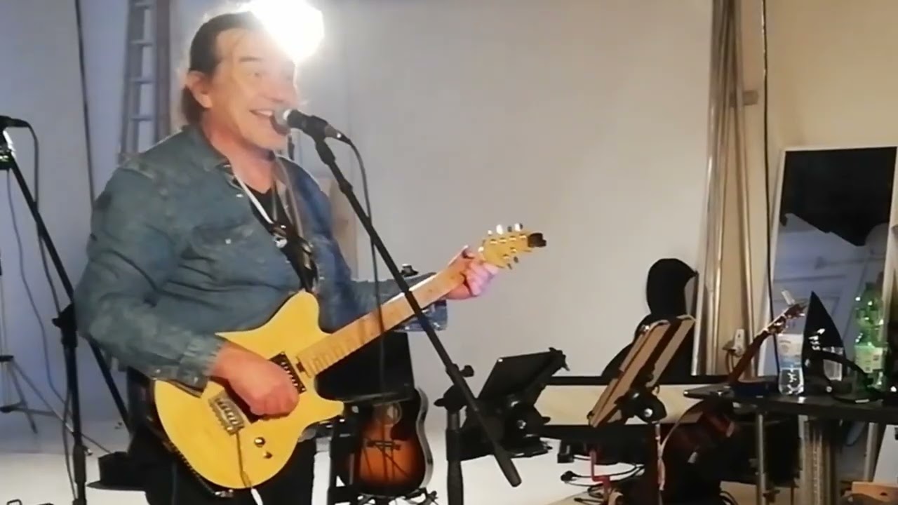 Champus – In meinem Garten | Live in Mannheim (Singer-Songwriter 2025)