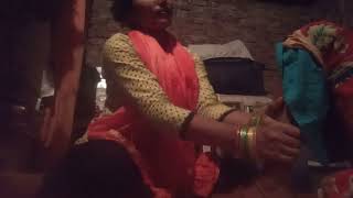 Sasu maa ka dabate h pair drd rhta h unke