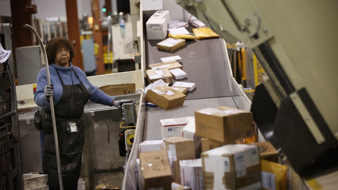 Postal Service down $1.3 billion in 2nd quarter