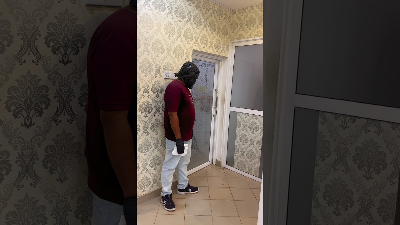 සෙනූ එකට හොරෙක් ආවම 😂