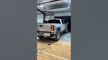 STRAIGHT PIPED LML DURAMAX Duramax Diesel Chevytrucks 