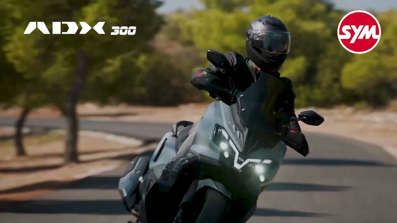 ADX 300 TCS - Το Scooter με Αρετές Adventure