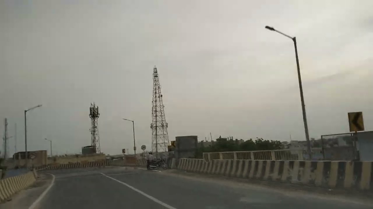 Highway pool night time working white devidar