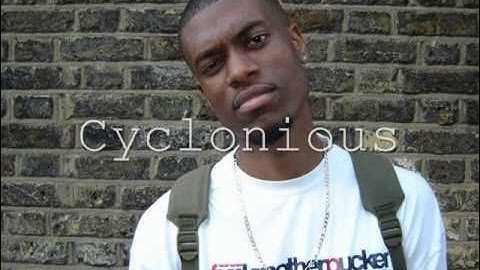 Nate Feat Cyclonious & Raggiee - New World Remix