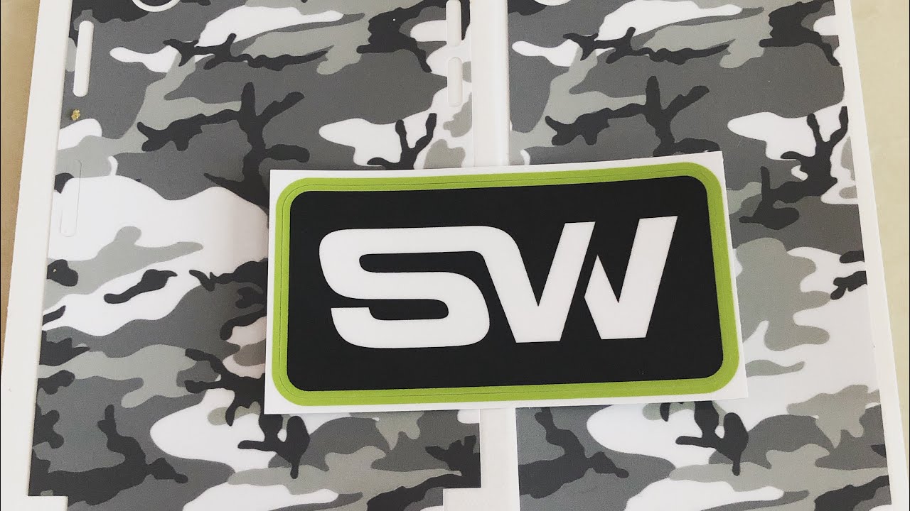 Slickwraps Grey Camo for iPhone X