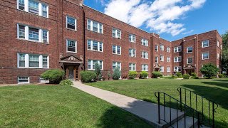 A spacious West Ridge 1-bedroom a short block from Warren Park