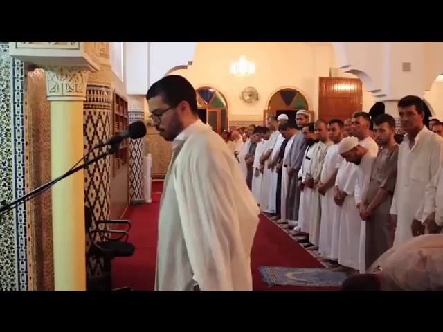 BARU, Inilah Suara Imam Masjid Paling Merdu SEDUNIA (Seikh Hisyam Harras)