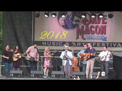 Rocky Top - Bobby Osborne with Rhonda Vincent