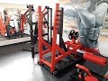 Standing Chest Press Machine - Stroj na precvičovanie prsných svalov v stoji.