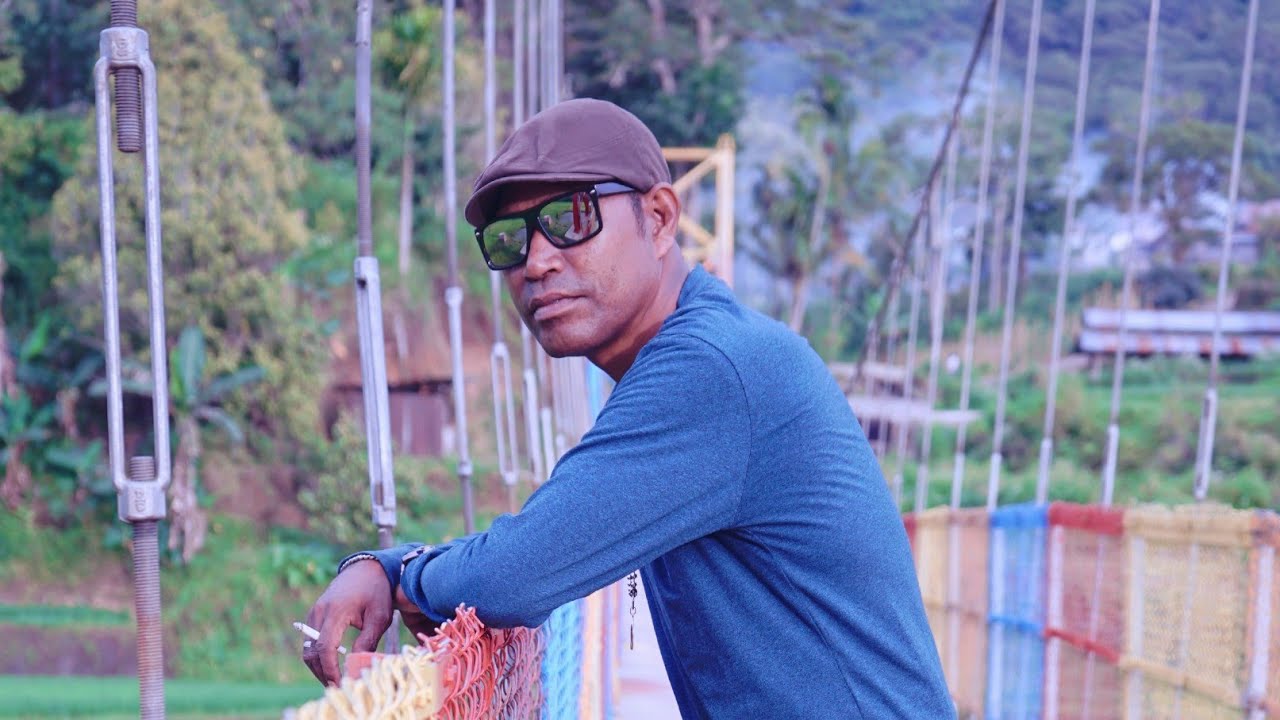 Lagu Ende yang paling sedi dan menyentuh hati"Ine Baba Wezu Mbana"