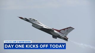 Download Lagu Crowds gather for 1st day of 2025 Chicago Air \u0026 Water Show MP3 Download Lagu Crowds gather for 1st day of 2025 Chicago Air \u0026 Water Show MP3