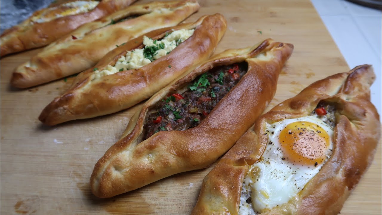 Pide mit Hackfleisch, Käse und Ei | Сырный пиде | Bei Sona - YouTube