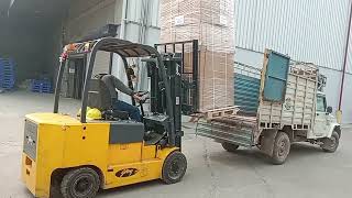 Professional Gurgaon to Pune Commercial Machinery Shifting Services
