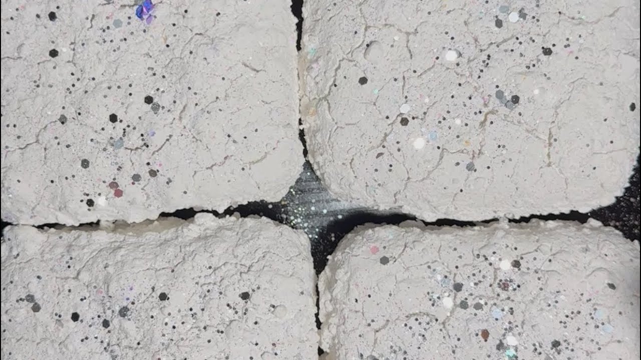 White pasted blocks with a color surprise⬜️💛🟪