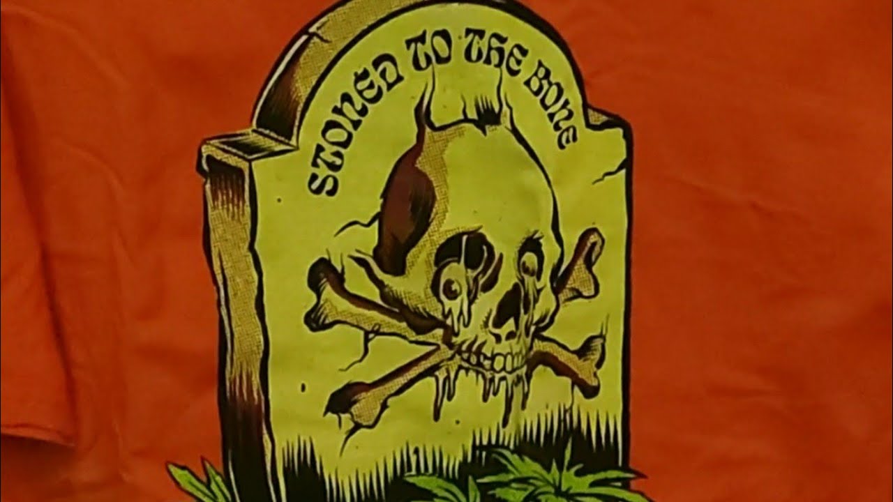 OCTOBER 2020 CANNABOX | THEME: HEAD HIGH