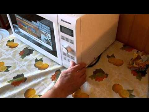 Как быстро приготовить попкорн в микроволновке - YouTube