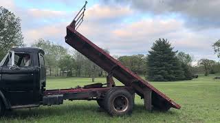 Online auction ends May 9th 2 PM CST 1968 Ford 600 Custom Cab 81,000 miles 
