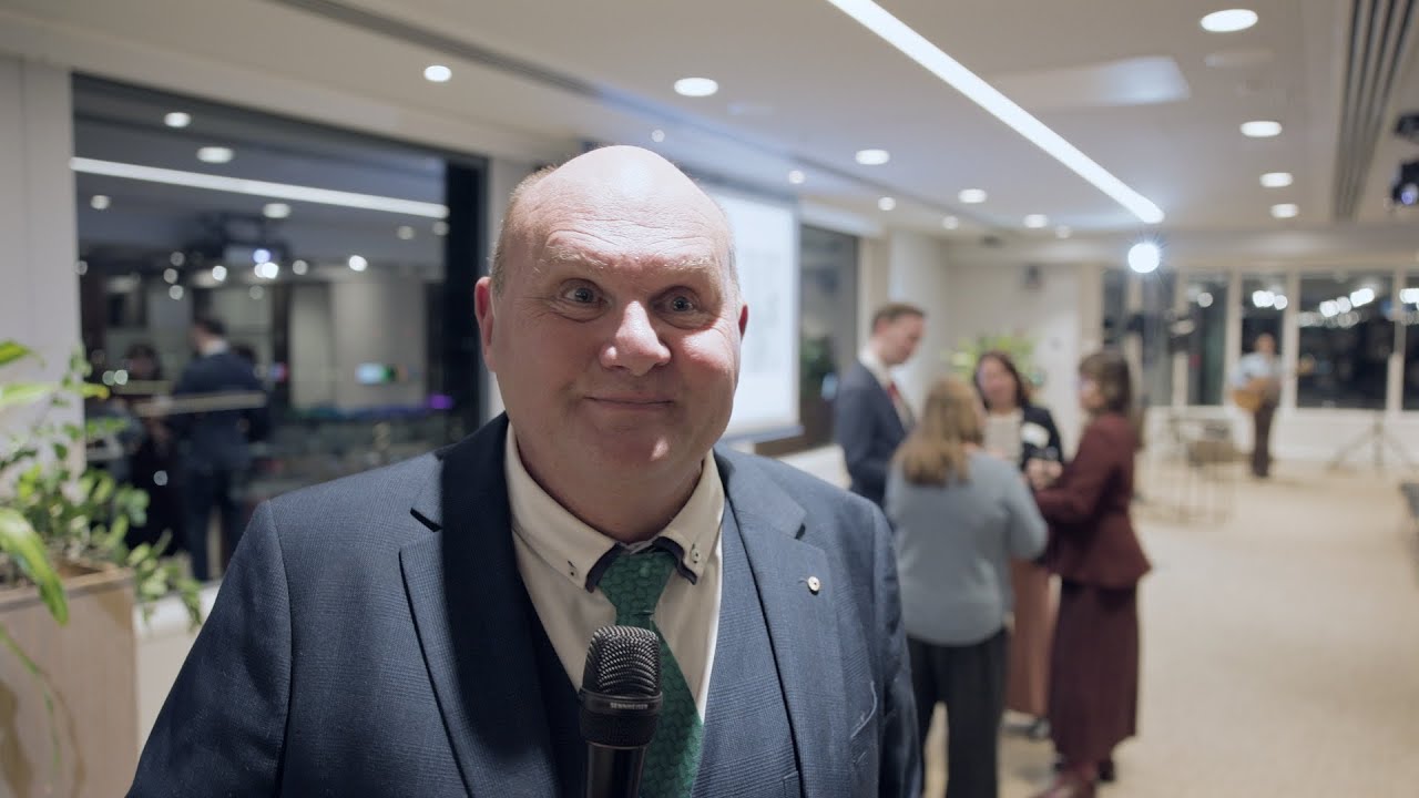 Dean Barton-Smith AM OLY on Leadership, Culture & Inclusion | RISE UP