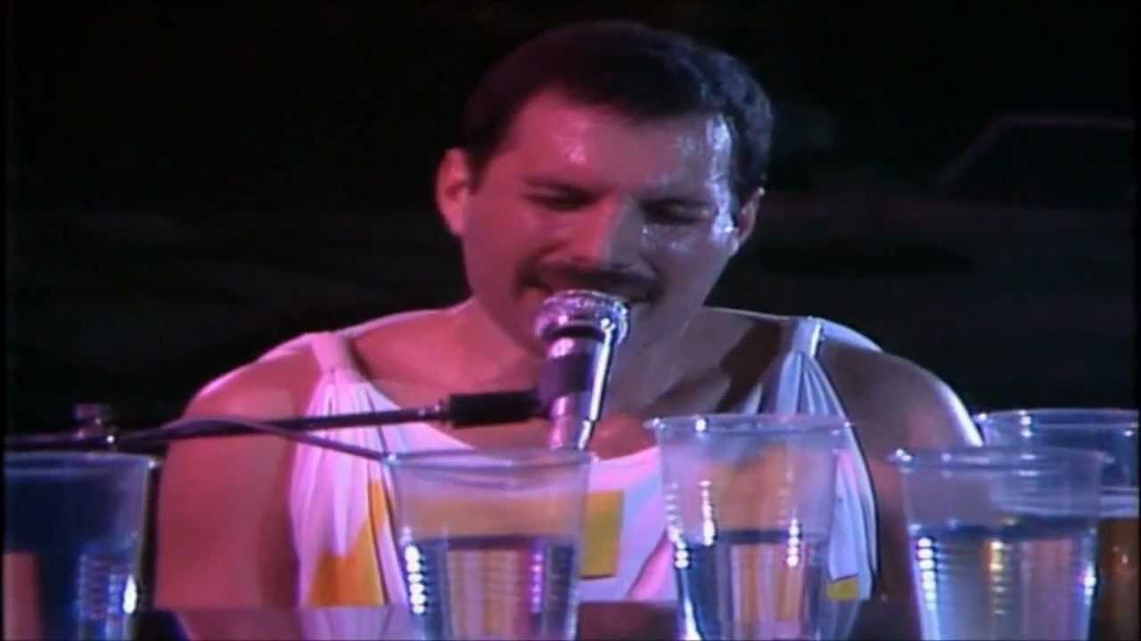 Queen Bohemian Rhapsody Hd Live At Wembley 86 Youtube Queen Bohemian Rhapsody Hd Live At Wembley 86 Youtube