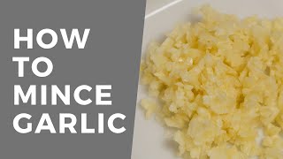 Mincing your own garlic takes just a minute, and its natural aromas
pungent, earthy flavors will boost dish to new heights. all you need
is cuttin...