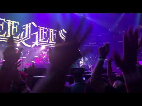 Foo Fighters - You Should be Dancing (Bee Gees) - live at MSG, June 20, 2021