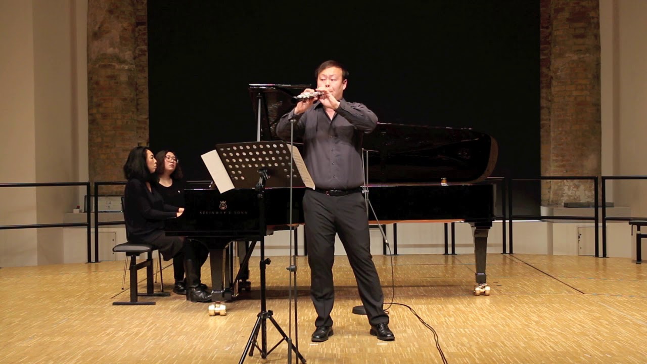 Zhuang Wang Henri Dutilleux Sonate Fur Oboe Und Klavier Youtube