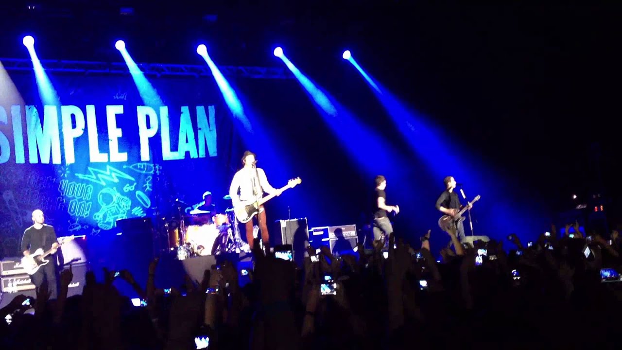 Regardez Simple Plan - You Suck At Love sur YouTube Regardez Simple Plan - You Suck At Love sur YouTube
