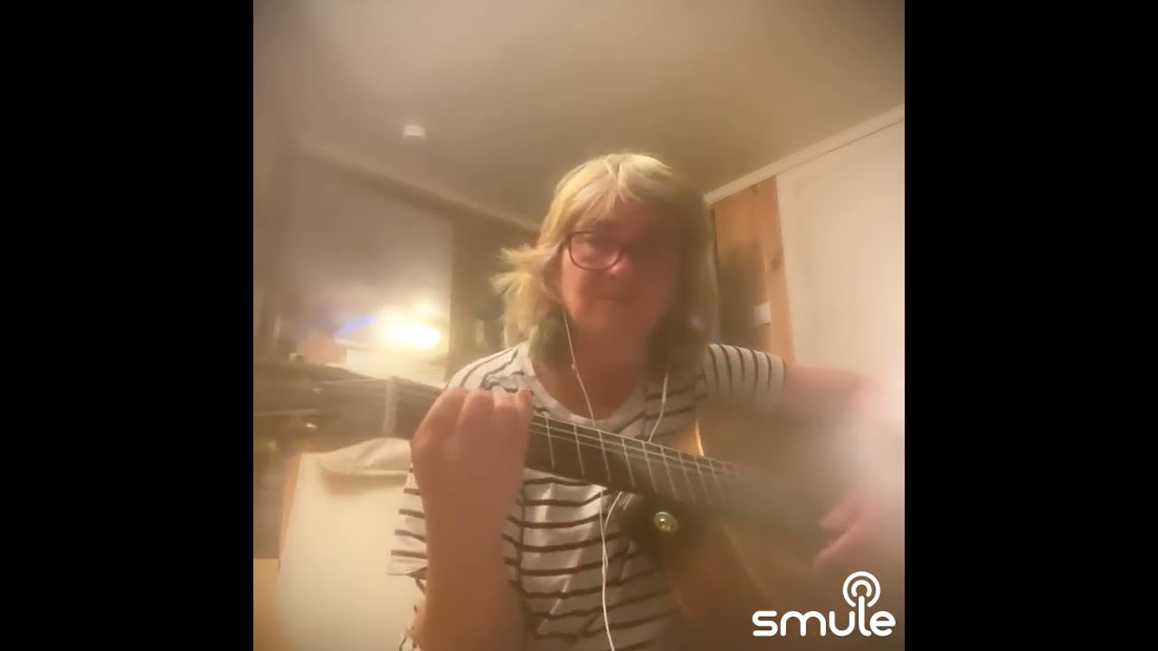 Øyne fra min diktbok 2013 (endret melodi) av Heidi Ek 