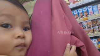 Hunting Jajan Eskrim indomaret⁉️ I like IceCream Histeria Aice Coklat Sundae! #icecream 