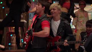 Cruisinfor a Bruisin (Castellano) - Teen Beach Movie