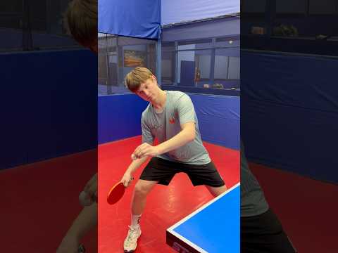 Как сделать топс справа на вращение/How to perform a forehand topspin with spin#tabletennis